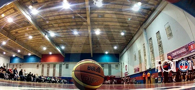 El básquet prueba jugadores