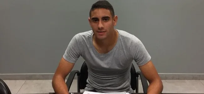 Volante central con futuro