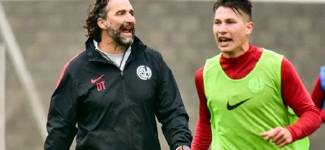 ¿Cuál debe ser la dupla central de San Lorenzo ante Boca?