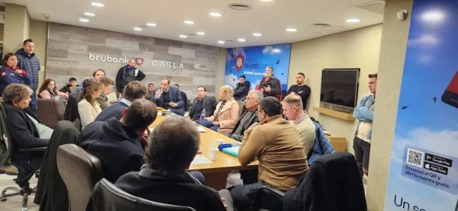 En la reunión de la CD, Marcelo Moretti confirmó que rechazó el ofrecimiento de River por Bareiro